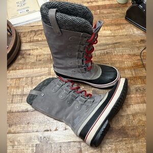 Sorel Joan of Arctic Gray and Red Insulation Winter Boots